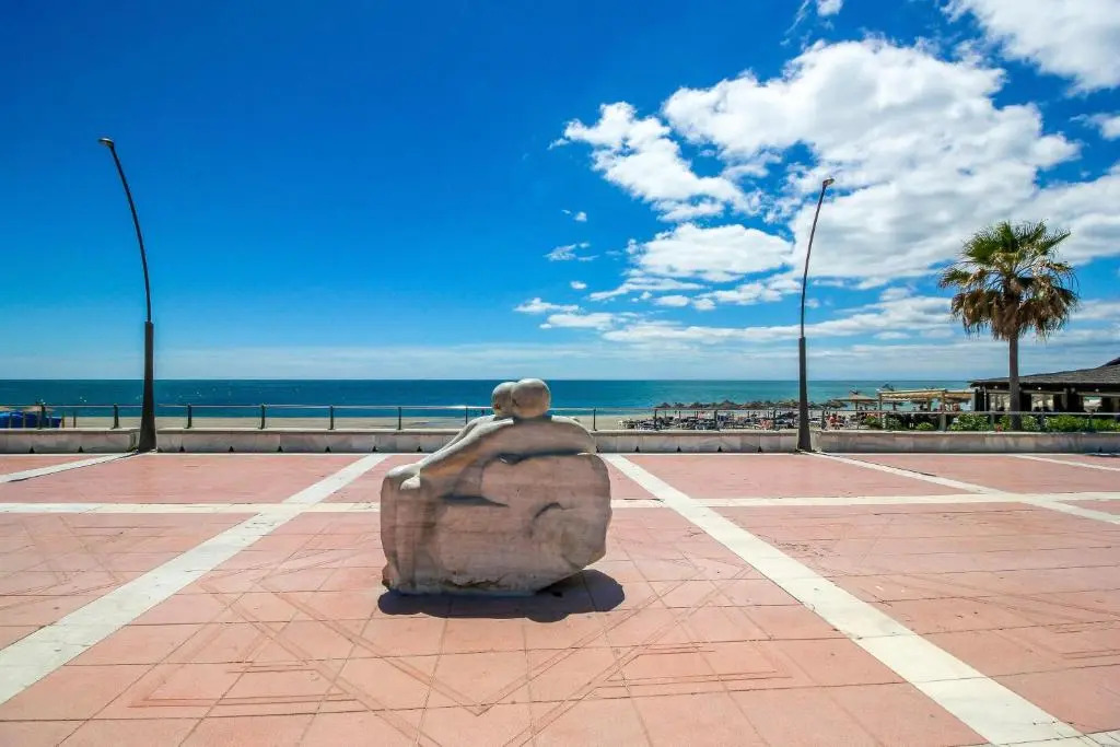 Newly Refurbished 2BED Apartment in Residence Infinity, Pool by Rafleys