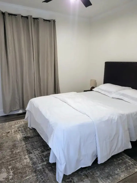 Renovated 2 Bed Walltown Home Walk to Duke A