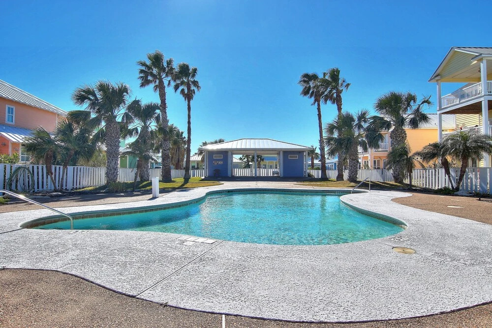 Bibby's Beach Bungalow