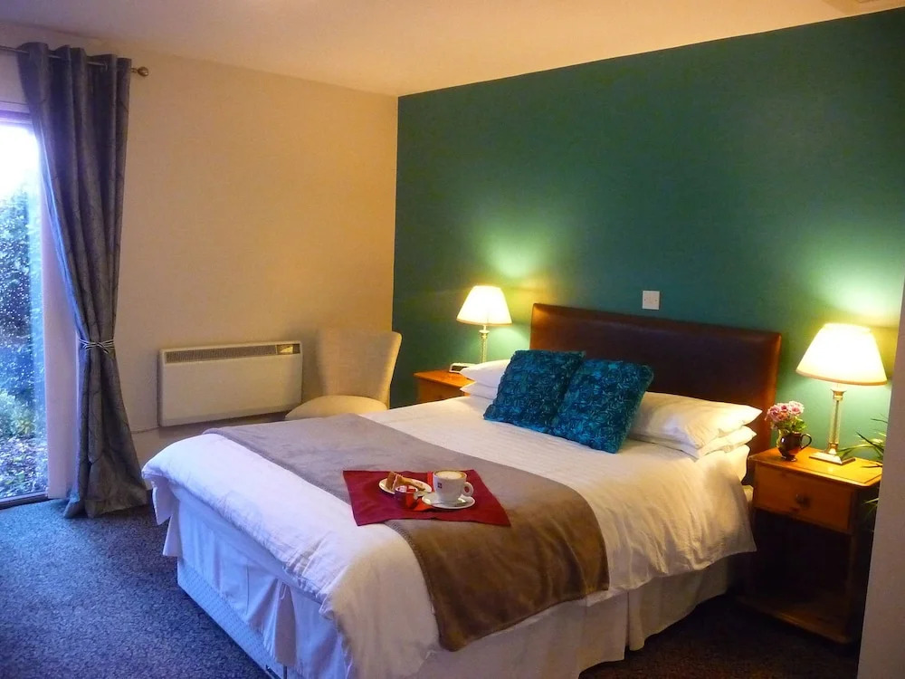Willow Barn Hotel & Restaurant