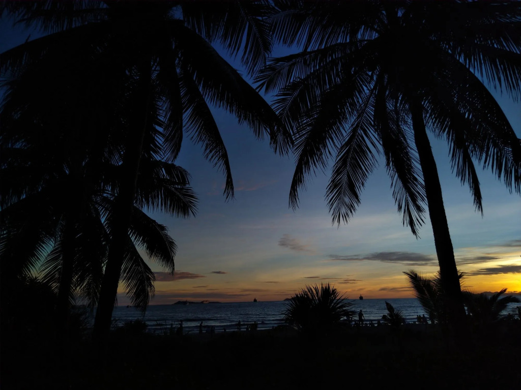 Sanya Skyline Inn