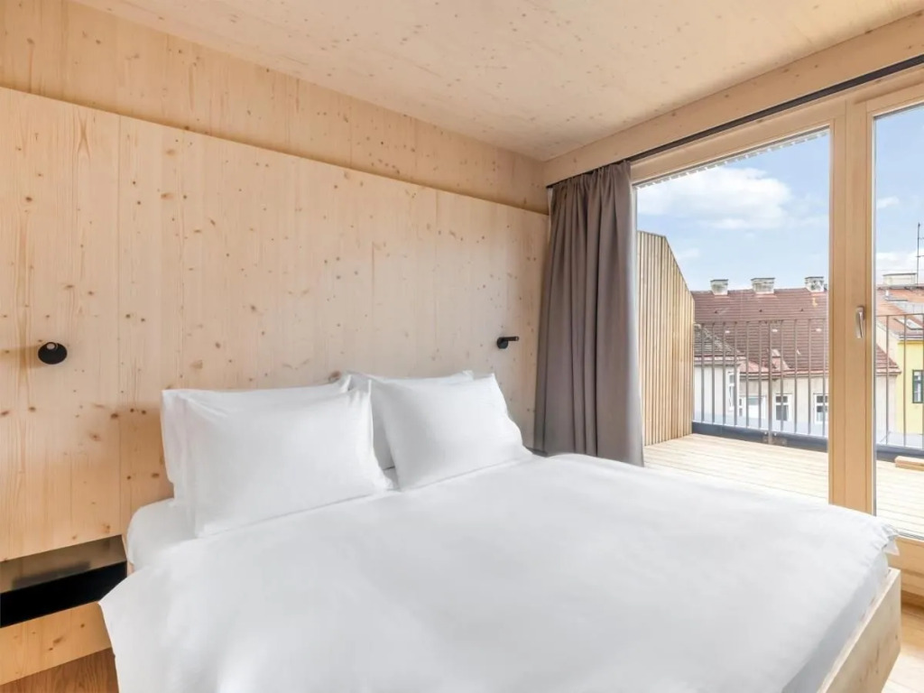 Numa Vienna Wood