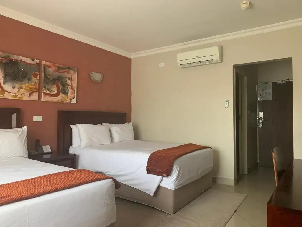 Royal Hotel