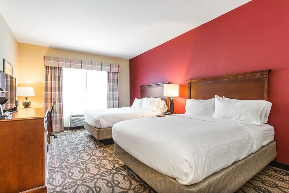 Holiday Inn Express & Suites LaGrange