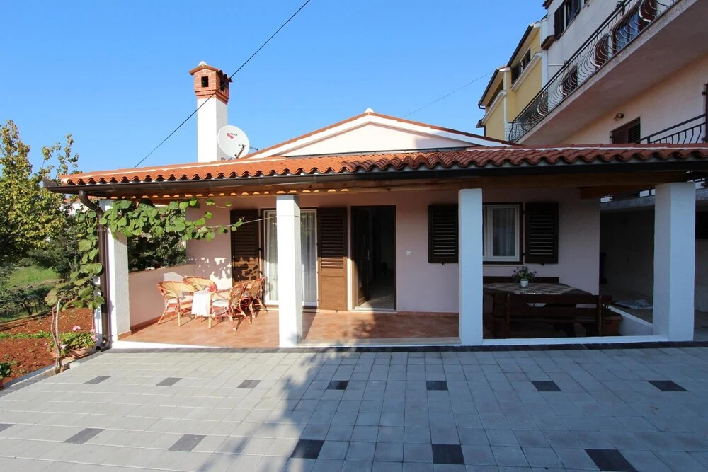 Dujmovic Superior Bungalow Wterrace Biba