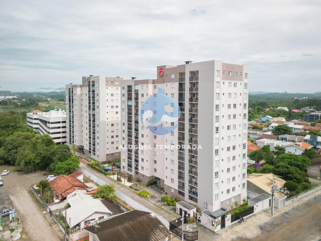 Apartamentos em Bal Piçarras 150M DA PRAIA com Sacada Wi Fi, Piscina, Portaria 24h, Playground e vaga de GARAGEM