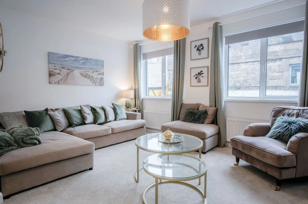 Luxurious Apartment Charlton Mews - 2 Bed - Tenby