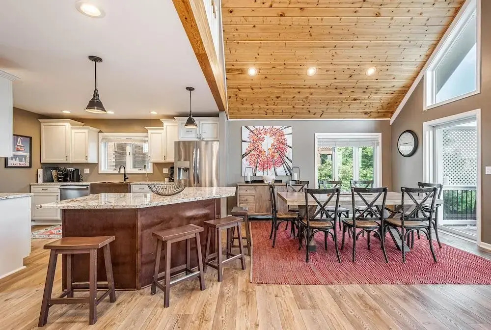 Ski to Shore Chalet by Taylor Made Deep Creek
