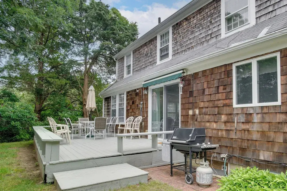 1 Mi to Marina! Hyannis Family Getaway w/ Deck