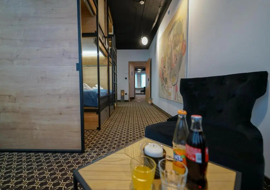 CHORS like a hotel - Capsule & NFT Boutique Hostel Bratislava - City Center