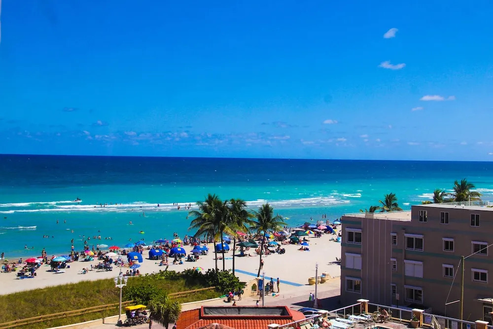 Hollywood Beach Resort-beautiful Studio Sleeps 4