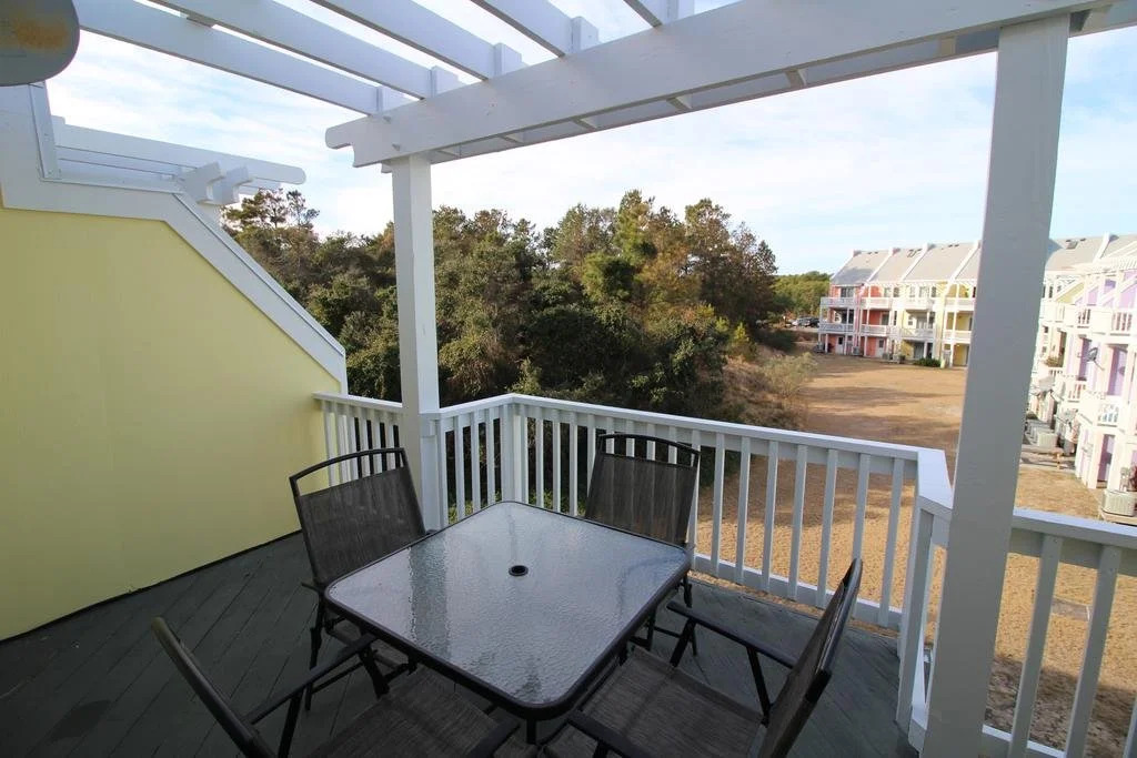 Cambridge Cove at Bermuda Bay by Kees Vacations
