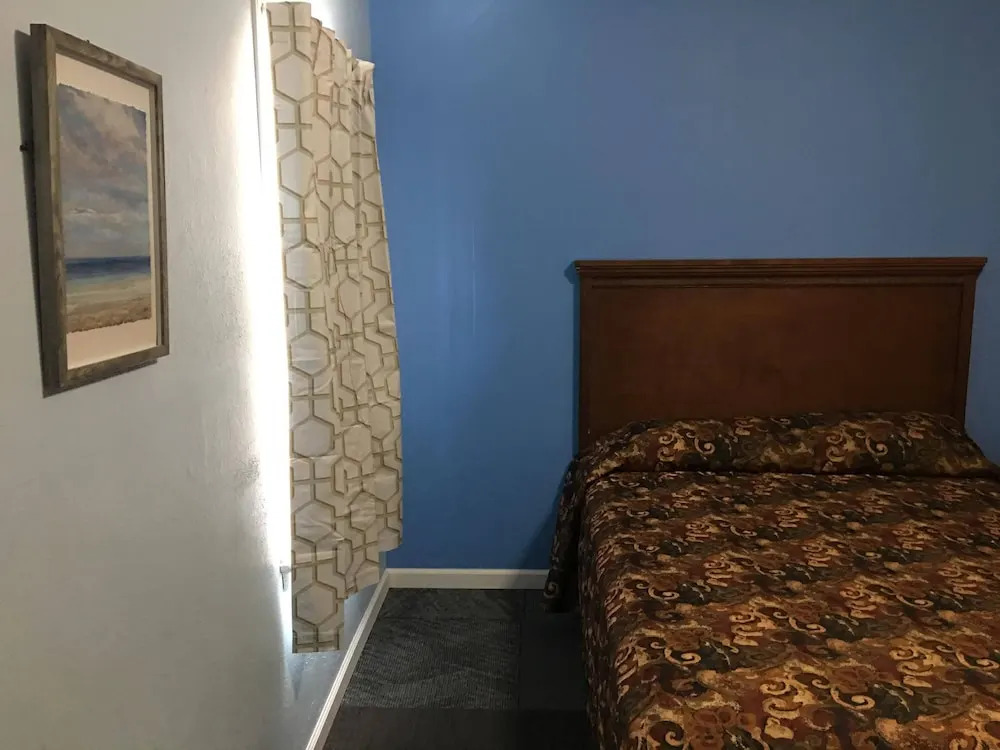 Bel Air Motel