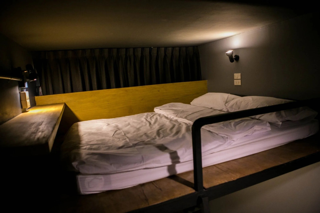 Silom Space Hostel