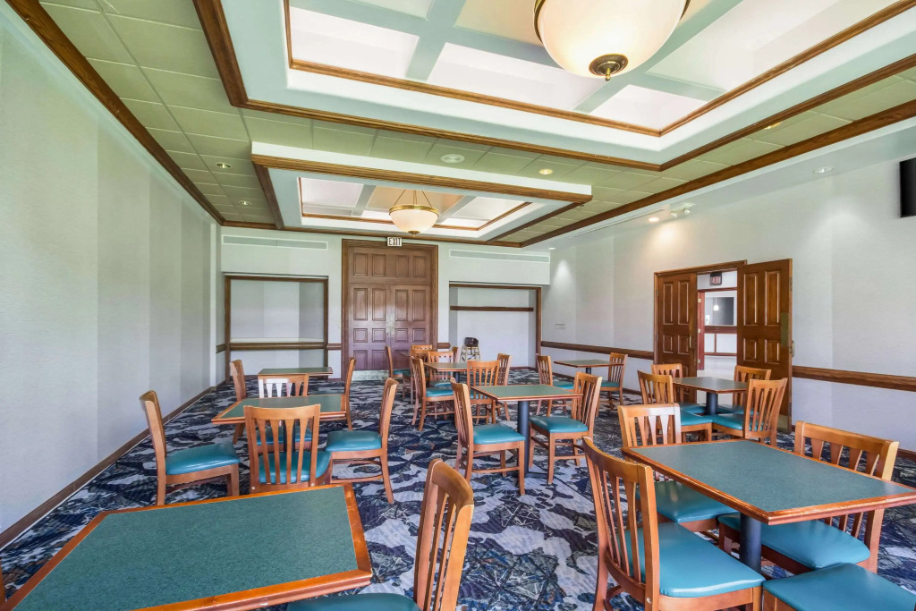 Quality Inn & Suites Kansas City - Independence I-70 East