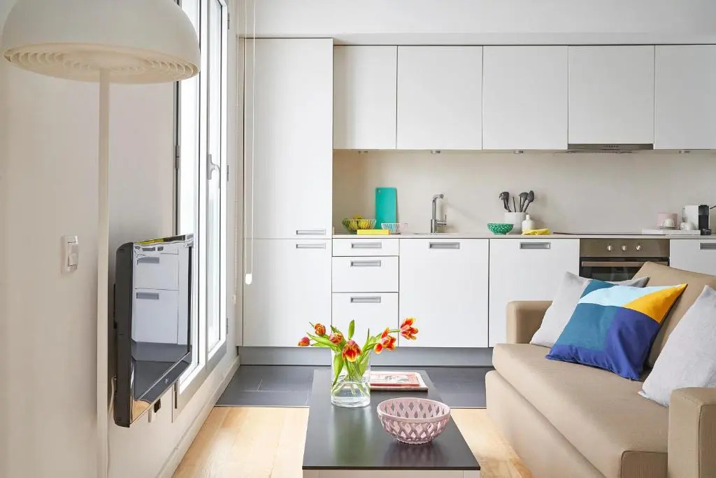 Lugaris Beach Apartments