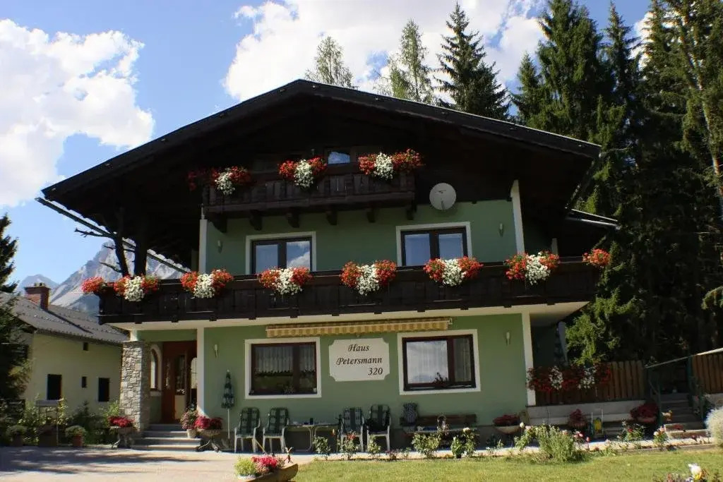 Отель Haus Petersmann
