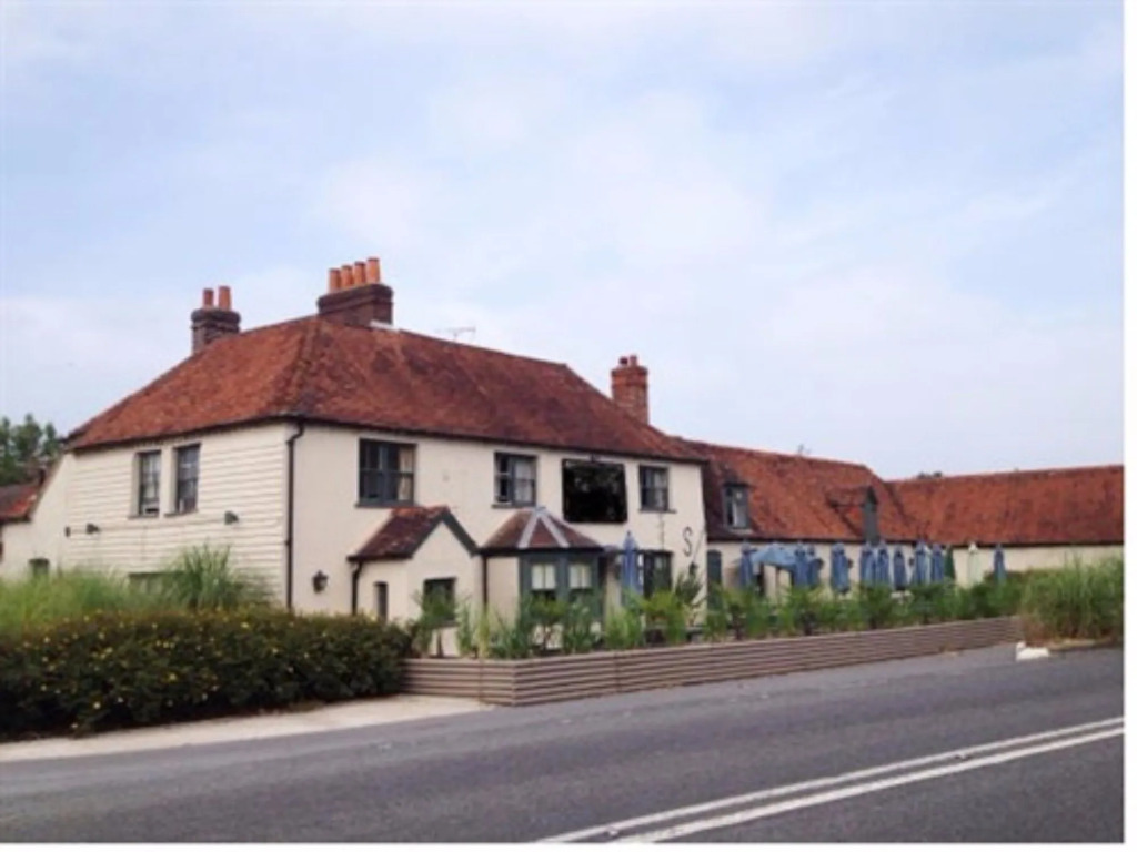 The Carnarvon Arms