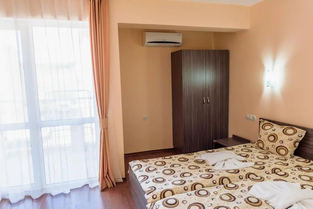 Hotel Ray