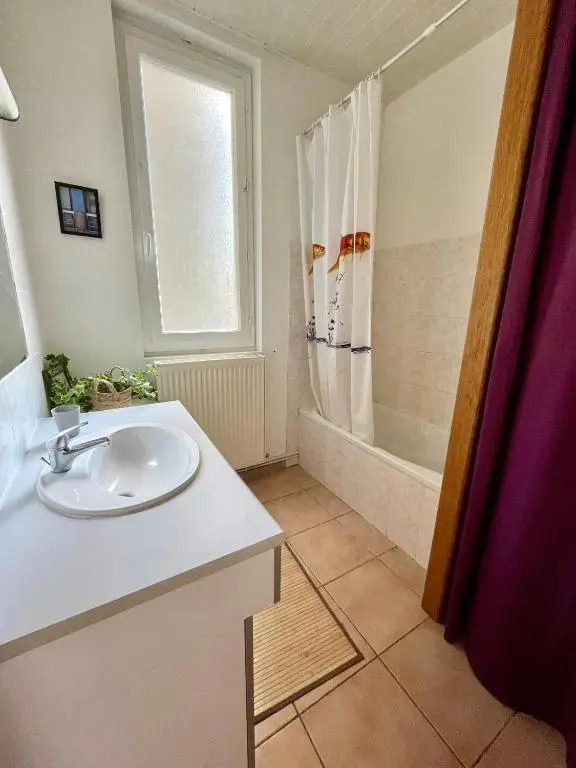 50m de la plage, Apt. dans la Villa Française
