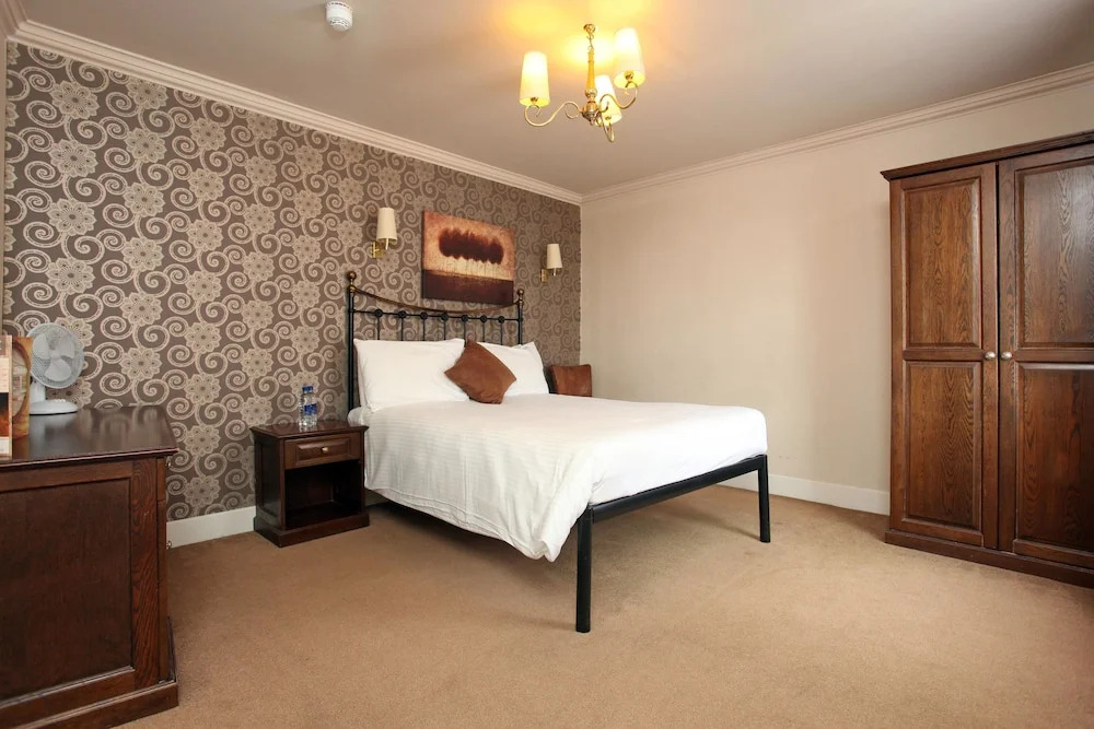 White Hart Hotel by Marton's Inns