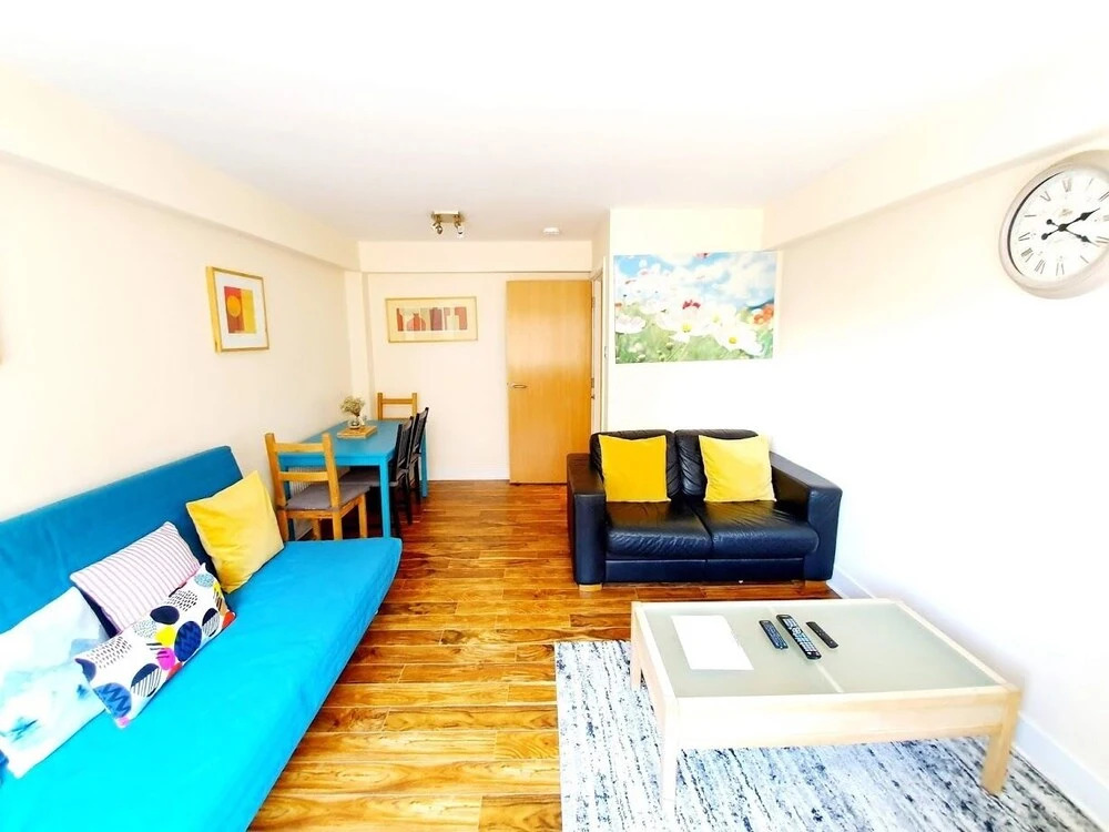 Stunning Spacious  Flat In Glasgow City
