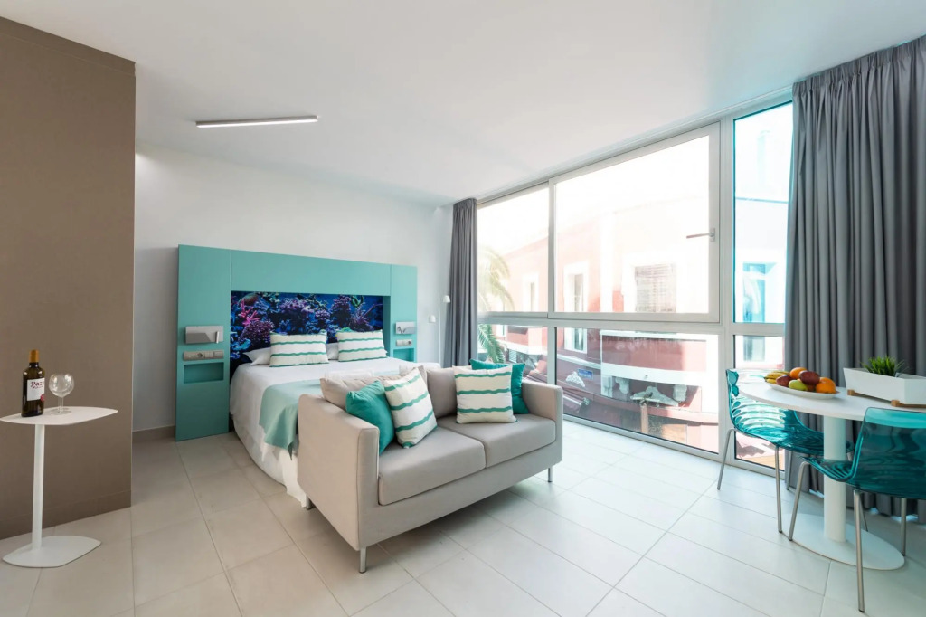 Edison Building 402 By CanariasGetaway