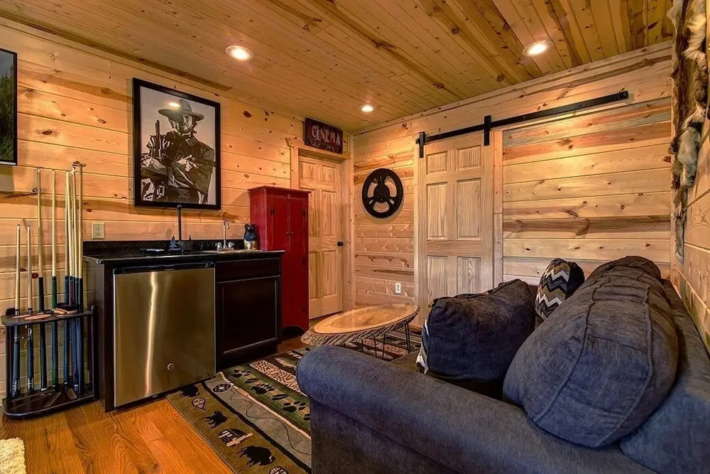 Frosty Bear 1338 - 4 Br Cabin