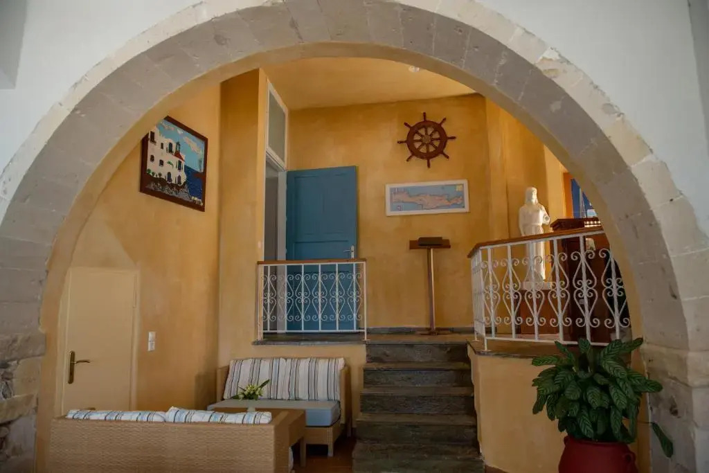 Captains House Hotel Suites & Apartments