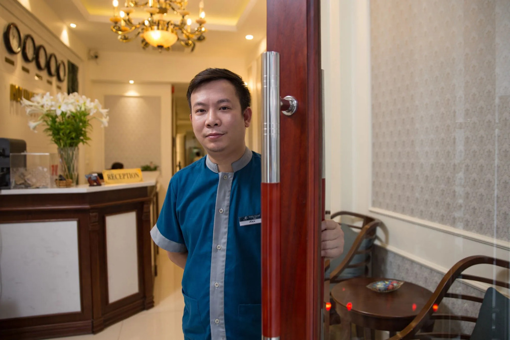 Holiday Emerald Hotel