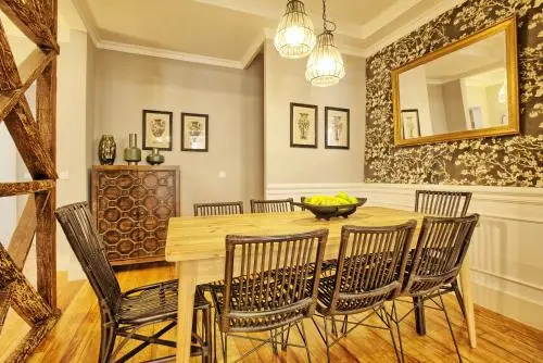 Angel's Chic Duplex
