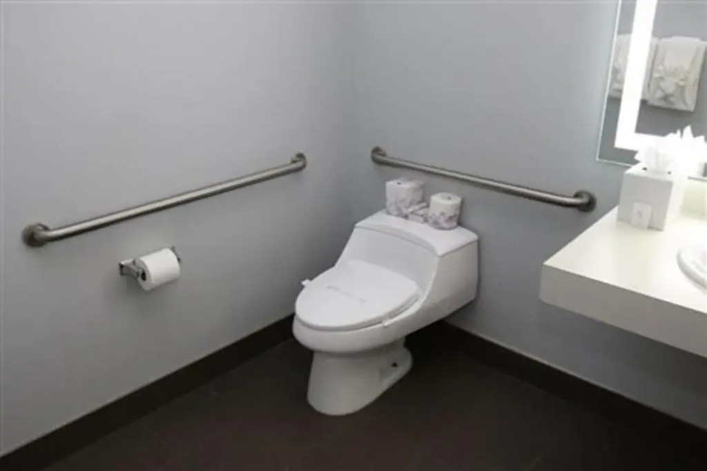 BLVD Hotel and Studios Universal-Hollywood, an Ascend Collection Hotel