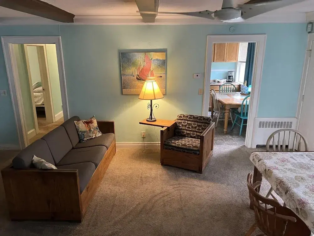 Historic Beach Side Getaway - Pet Friendly, Wifi 3 Bedroom Cottage by RedAwning