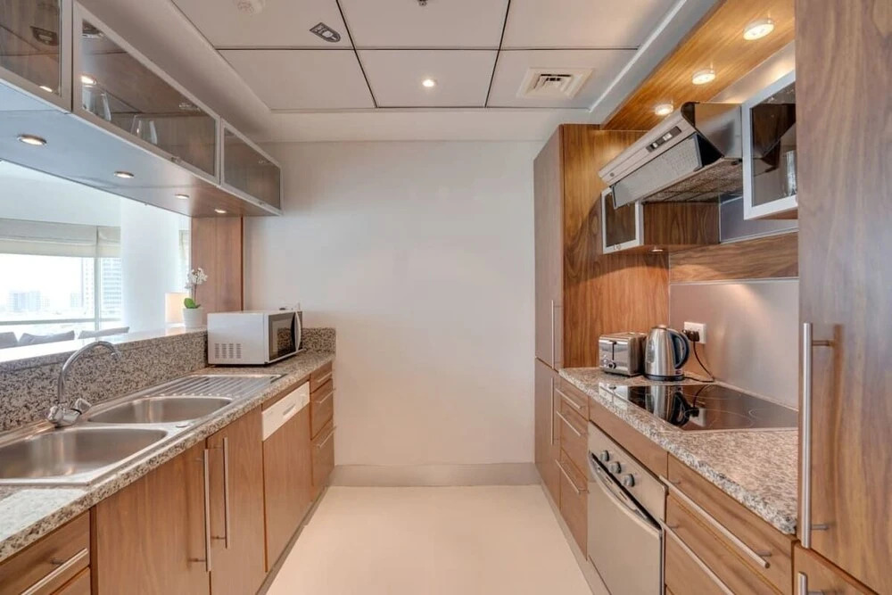 Airy Apartment With the Best View of Marina!