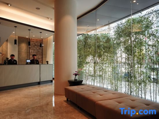 Homeinn Plus Hotel (Shanghai Zhongshan Park Jiangsu Road Subway Station)