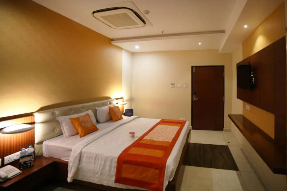 OYO 1566 Hotel Kranthi's Innotel