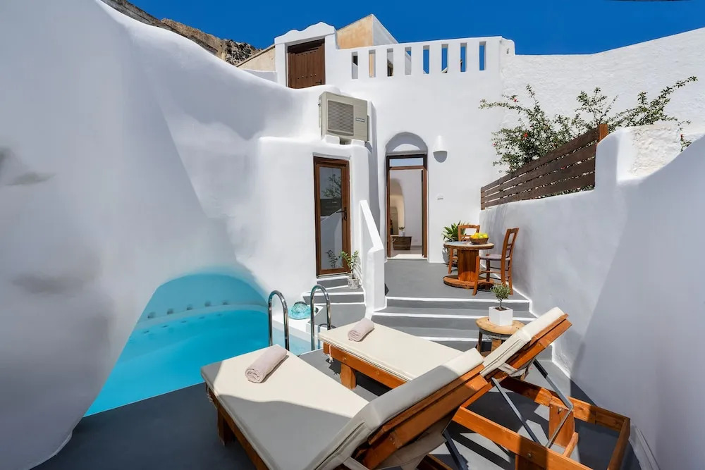 Aegean Mist Luxury Suites