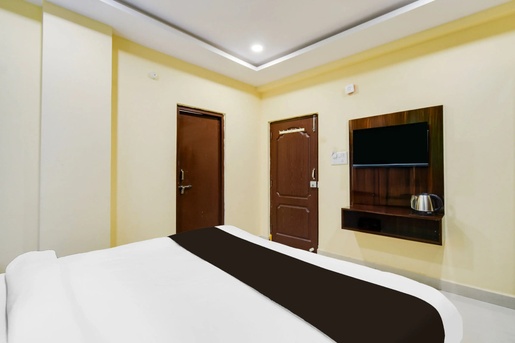 Super Townhouse Hitech City Madhapur
