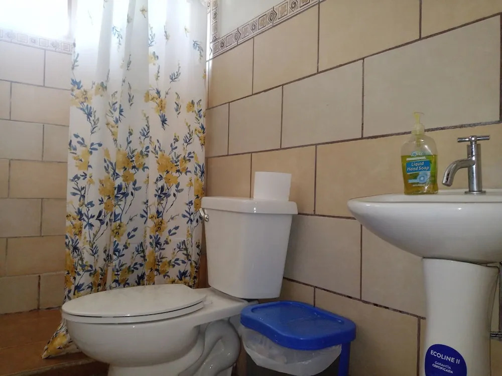 Hostel Marisol Playa Samara
