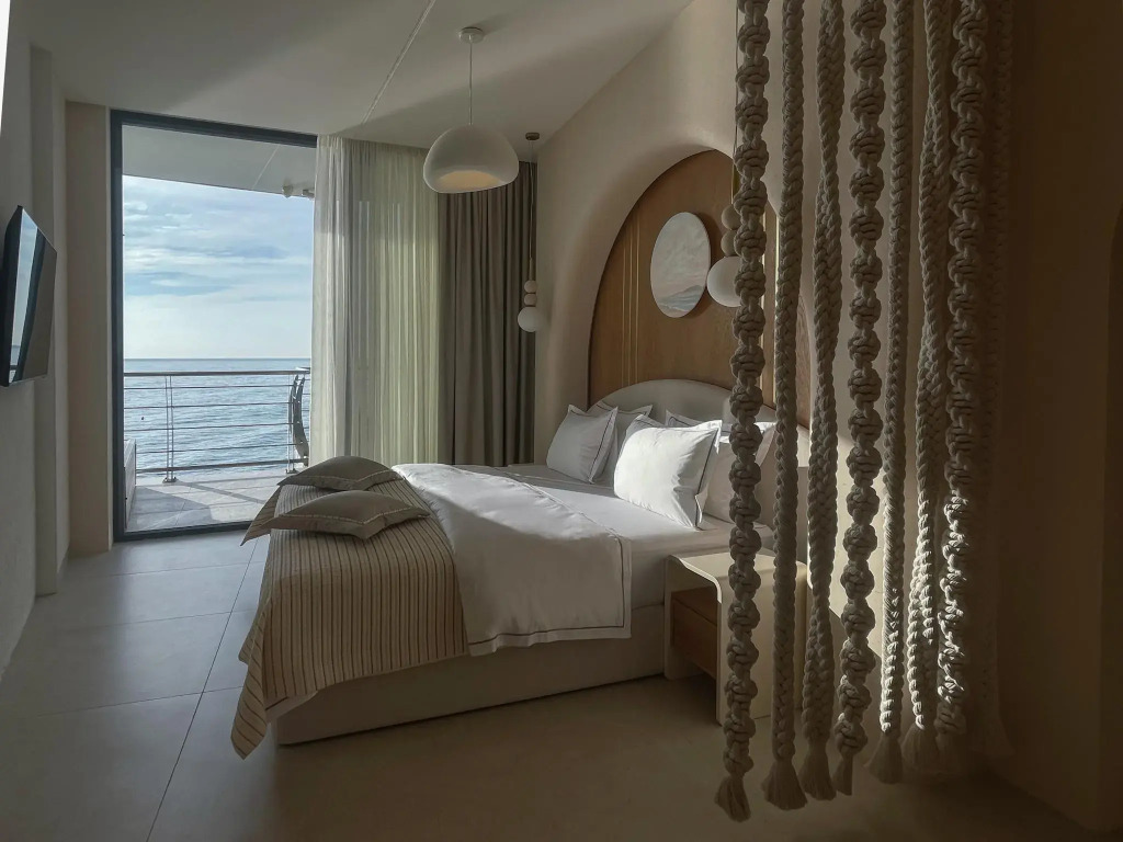 Sky Hotel (Скай)