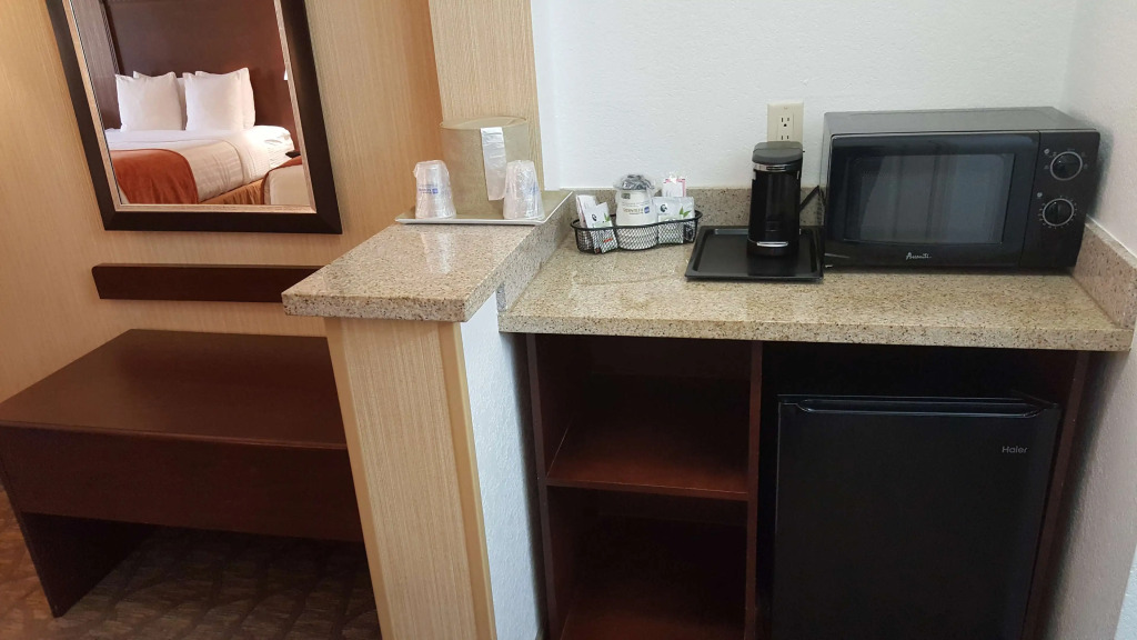 Best Western San Dimas Hotel & Suites