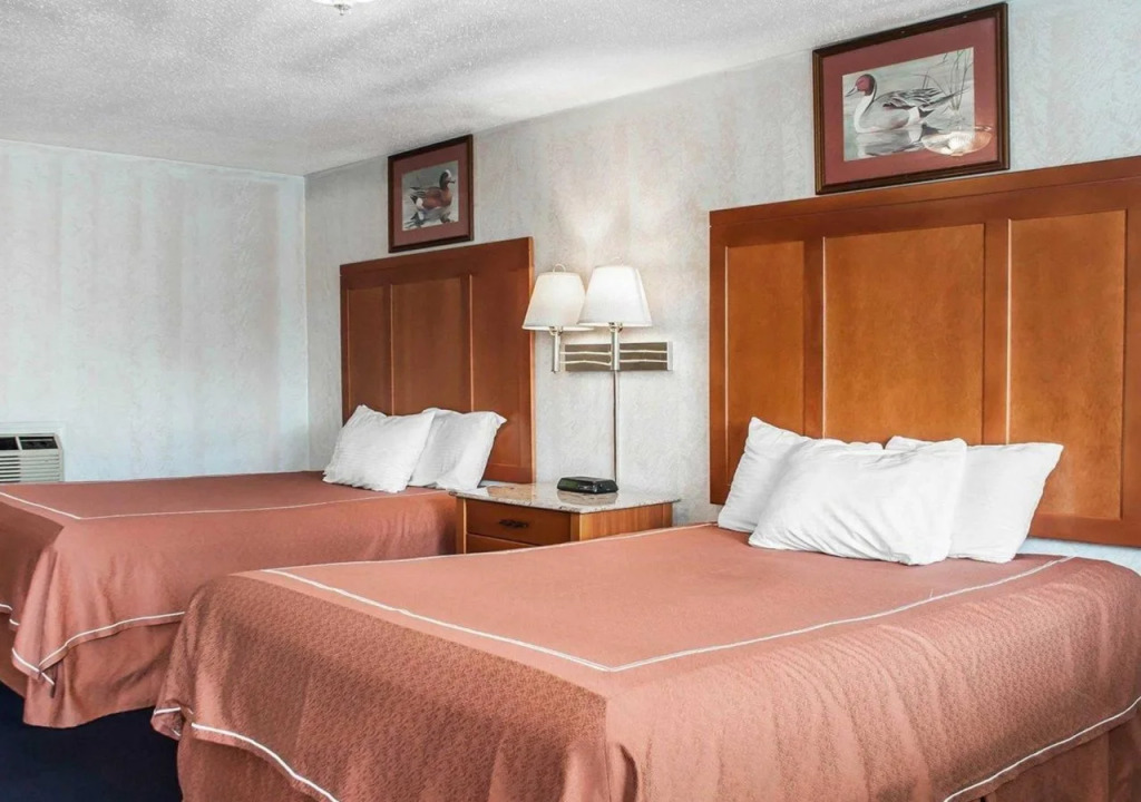 Rodeway Inn & Suites Niagara Falls