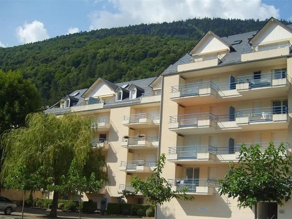 Appartement Bagnères-de-Luchon, 2 pièces, 4 personnes - FR-1-313-127
