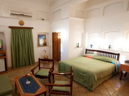 Laleh Yazd Hotel