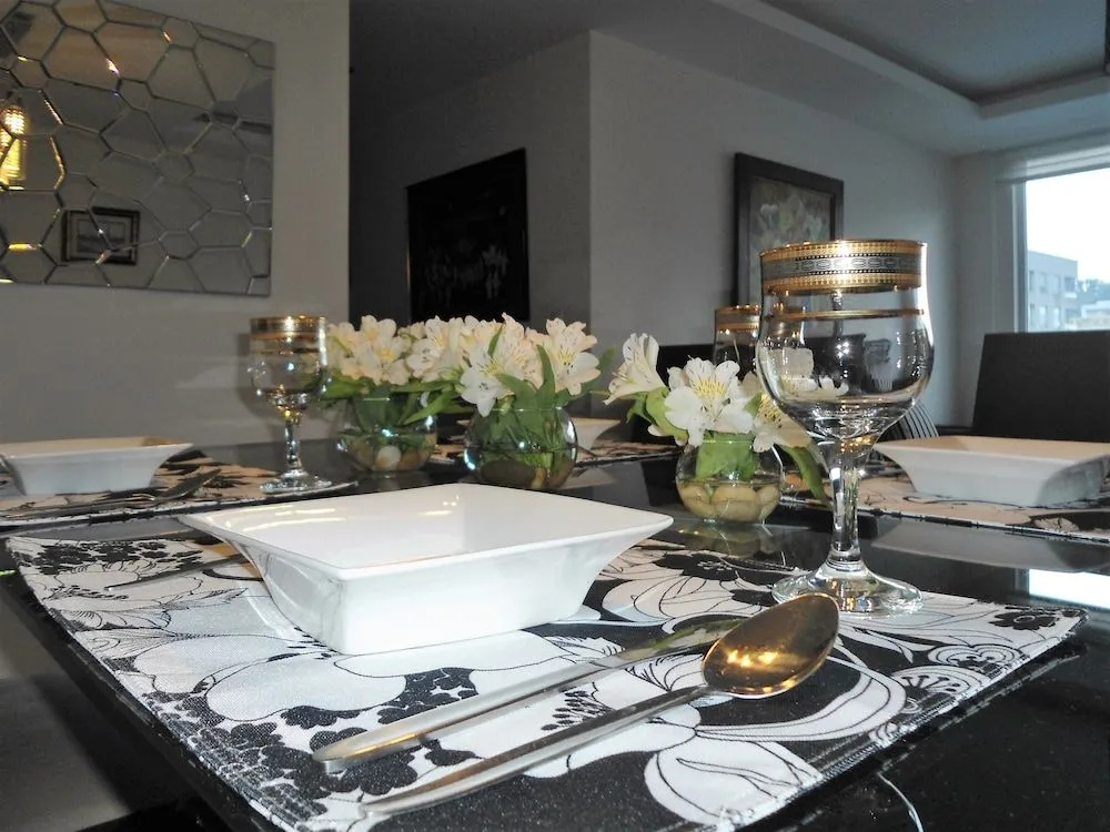 PLAZA FOCH Area - APARTMENTS with Balcony