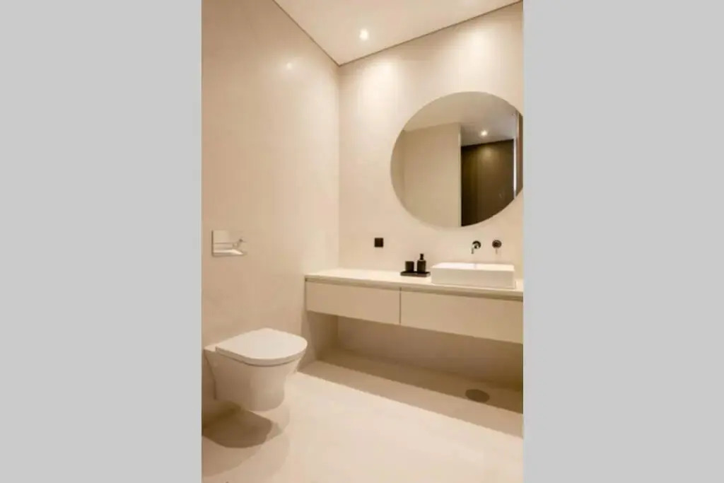 BOUTIQUE Rentals-Art & Charm II Apt w/ Terrace