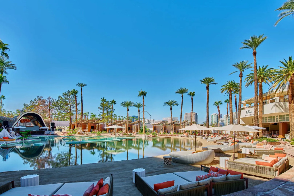 Virgin Hotels Las Vegas, Curio Collection by Hilton