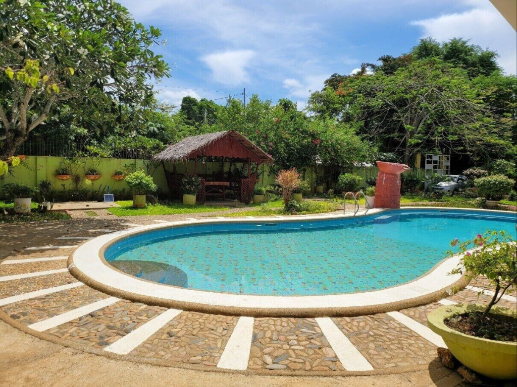 Hanbee's Flower Garden Resort