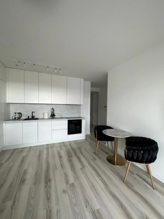 Ein Park Apartment with free parking