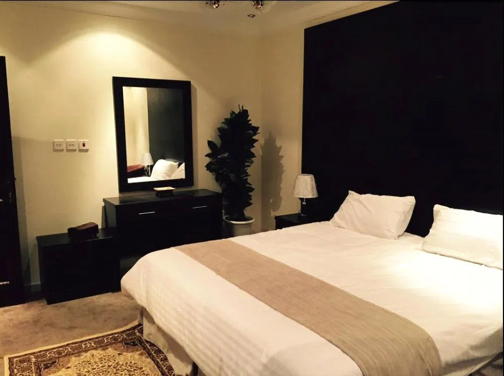 Qasr Al Thuraya Hotel Apartments